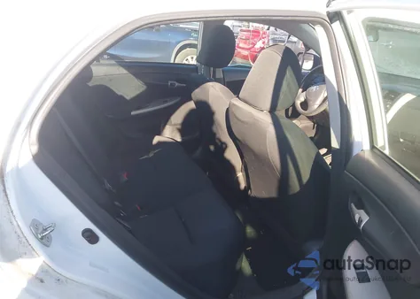 2010 Toyota Corolla S z USA, uszkodzony, nr VIN 1NXBU4EE1AZ227731